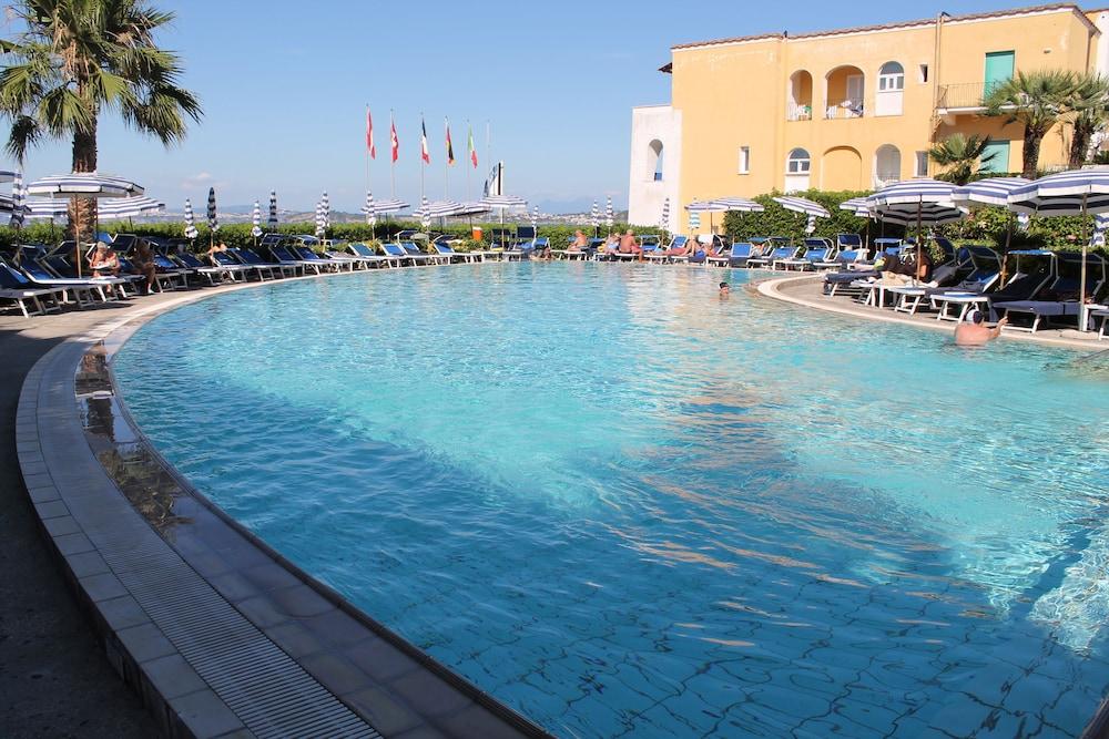 Hotel Terme Alexander อีสเกีย ภายนอก รูปภาพ